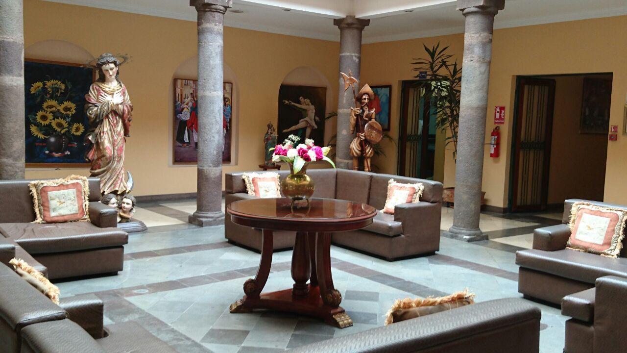 Hotel Boutique Plaza Sucre Quito Exterior photo